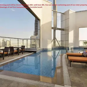 Отель Ramada Corniche